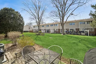 329 Redwing Drive, Deerfield, IL 60015 - Photo 20