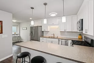 1628 Hilton Head Dr, Naperville, IL 60563 - Photo 20