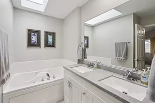 1628 Hilton Head Dr, Naperville, IL 60563 - Photo 22