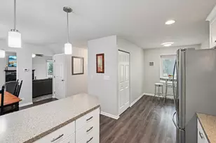 1628 Hilton Head Dr, Naperville, IL 60563 - Photo 14