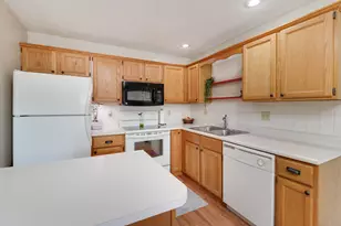 903 N Linden St, Normal, IL 61761 - Photo 10