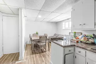 210 Southgate Ave, Chicago Heights, IL 60411 - Photo 16