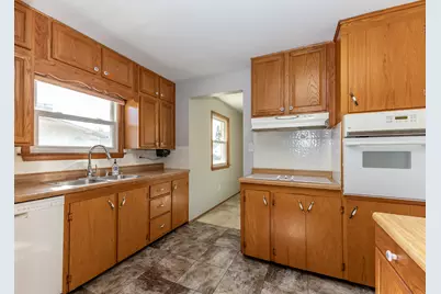 989 Dayton Court, Galesburg, IL 61401 - Photo 8