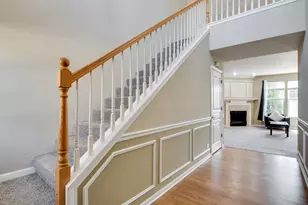 2889 Peachtree Cir, Aurora, IL 60502 - Photo 2