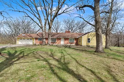 404 Oak Drive, Roberts, IL 60962 - Photo 1