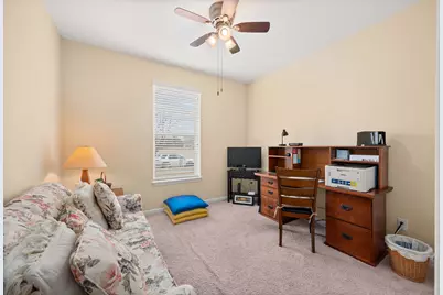 21 W Winterberry Avenue, Cortland, IL 60112 - Photo 18