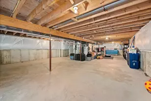 21 W Winterberry Ave, Cortland, IL 60112 - Photo 22