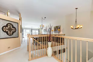 274 Wildspring Ct, Itasca, IL 60143 - Photo 6