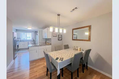 8422 W Catalpa Avenue #202, Chicago, IL 60656 - Photo 6