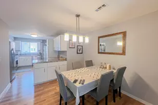 8422 W Catalpa Ave, Chicago, IL 60656 - Photo 6