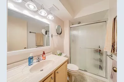 8422 W Catalpa Avenue #202, Chicago, IL 60656 - Photo 26