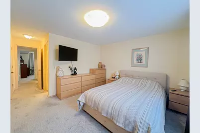 8422 W Catalpa Avenue #202, Chicago, IL 60656 - Photo 20
