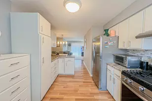 8422 W Catalpa Ave, Chicago, IL 60656 - Photo 14