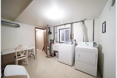 8422 W Catalpa Avenue #202, Chicago, IL 60656 - Photo 30