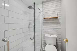 27W685 Grasmere Dr, Winfield, IL 60190 - Photo 14