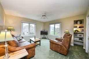 304 Camarie Ct, Naperville, IL 60540 - Photo 16