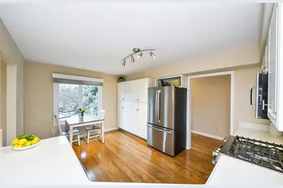 304 Camarie Court, Naperville, IL 60540 - Photo 6