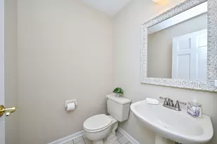 304 Camarie Ct, Naperville, IL 60540 - Photo 14