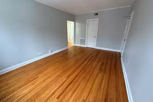 7344 N Damen Ave, Chicago, IL 60645 - Photo 4