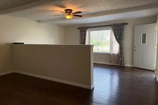 302 Ward St, Energy, IL 62933 - Photo 4