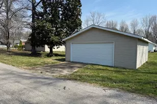 302 Ward St, Energy, IL 62933 - Photo 32