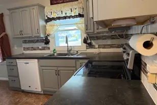 302 Ward St, Energy, IL 62933 - Photo 10