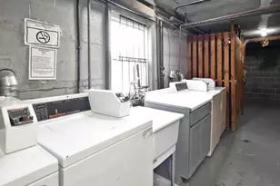 2411 W Balmoral Ave, Chicago, IL 60625 - Photo 10