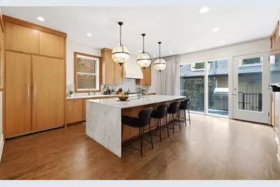 1352 N La Salle Drive, Chicago, IL 60610 - Photo 10