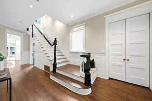 1352 N La Salle Dr, Chicago, IL 60610 - Photo 2