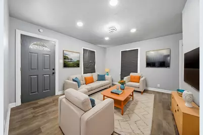 107 E 149th Street, Harvey, IL 60426 - Photo 4