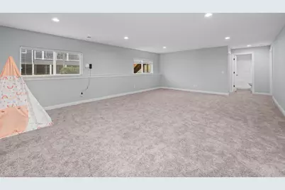 4709 Pheasant Creek Avenue, Davenport, IA 52807 - Photo 36