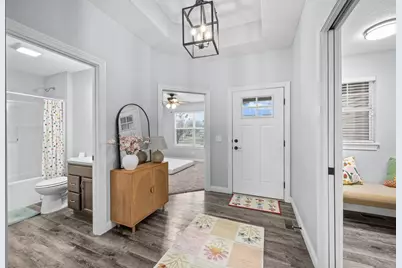 4709 Pheasant Creek Avenue, Davenport, IA 52807 - Photo 2