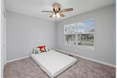 4709 Pheasant Creek Avenue, Davenport, IA 52807 - Photo 30