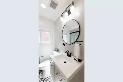 5202 S Central Avenue, Chicago, IL 60638 - Photo 14