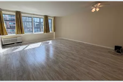211 E Ohio Street #2409, Chicago, IL 60611 - Photo 10