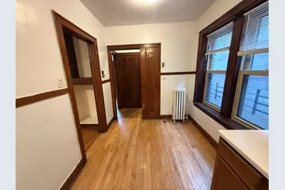 3152 N Linder Avenue #1, Chicago, IL 60641 - Photo 8