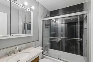 1134 Franklin Ave, Winthrop Harbor, IL 60096 - Photo 16