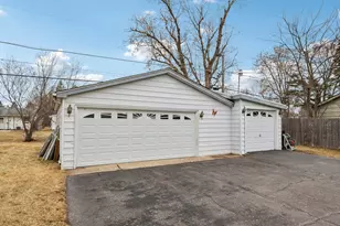 1134 Franklin Ave, Winthrop Harbor, IL 60096 - Photo 26