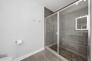 225 N Columbus Dr, Chicago, IL 60601 - Photo 22