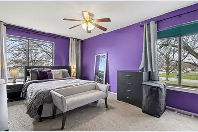 554 Alton Court, Carol Stream, IL 60188 - Photo 14