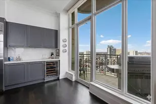 2550 N Lakeview Ave, Chicago, IL 60614 - Photo 20