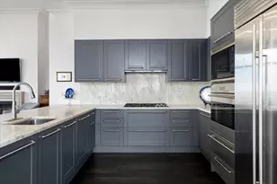 2550 N Lakeview Ave, Chicago, IL 60614 - Photo 22