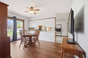 308 Linden St, Dwight, IL 60420 - Photo 6