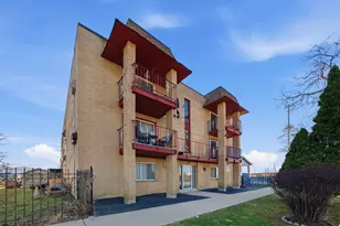 3243 S 49th Ave, Cicero, IL 60804 - Photo 2