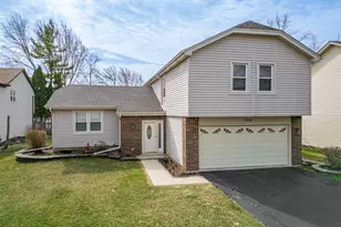 1300 Big Horn Trail, Carol Stream, IL 60188 - Photo 24