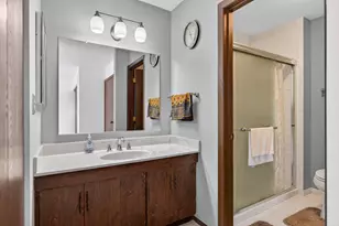 1300 Big Horn Trail, Carol Stream, IL 60188 - Photo 18