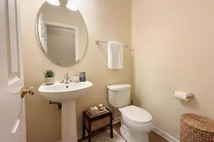 132 Dawson Dr, Elgin, IL 60120 - Photo 8