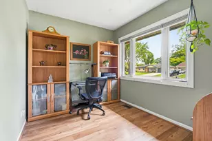 801 Delphia Ave, Elk Grove Village, IL 60007 - Photo 18