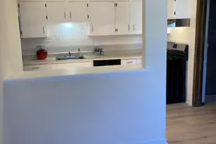 166 Chatham Ct, Bloomingdale, IL 60108 - Photo 4