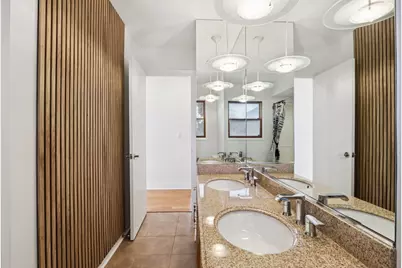 2019 E Avon Lane, Arlington Heights, IL 60004 - Photo 16